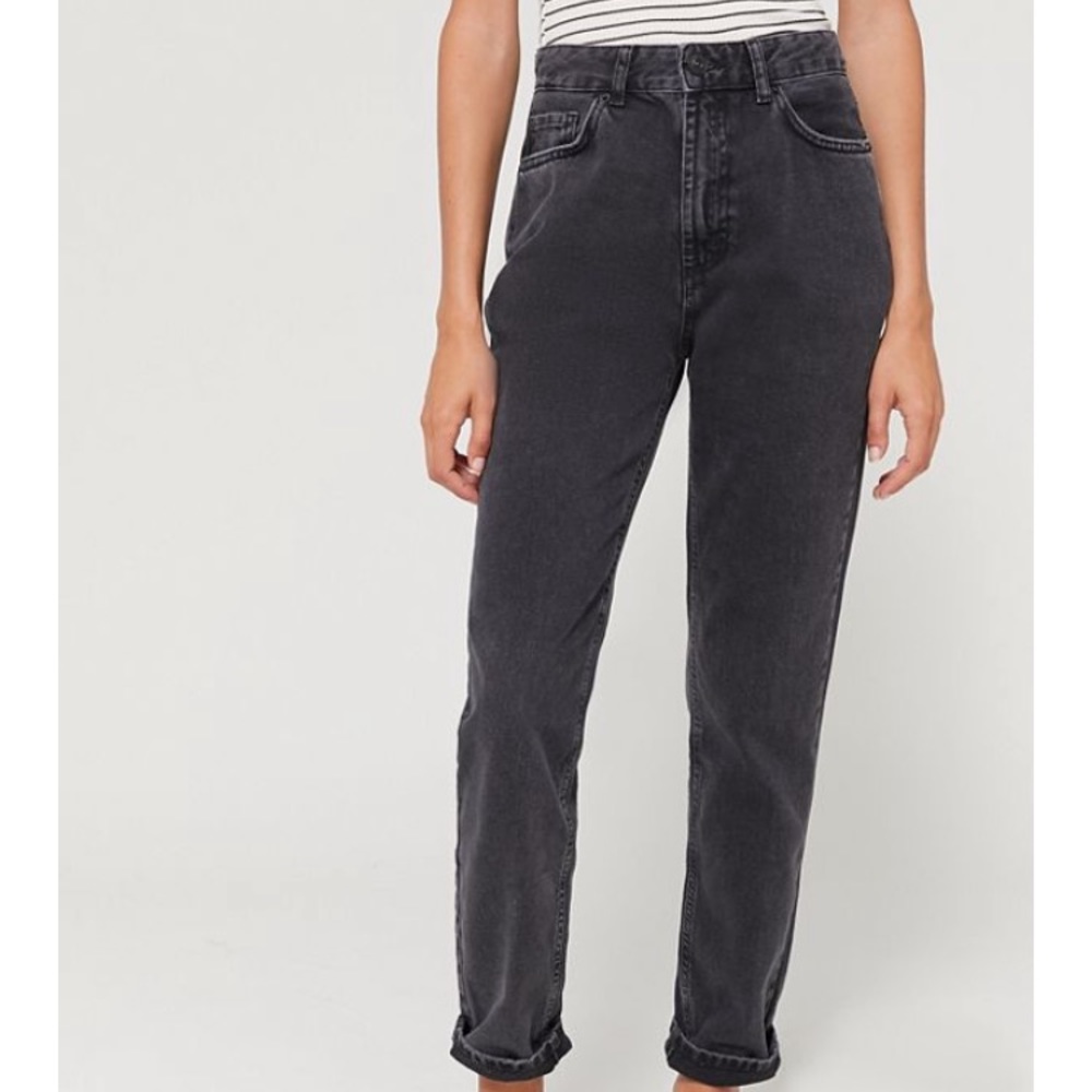 URBAN OUTFITTERS BDG High Waist Mom jeans